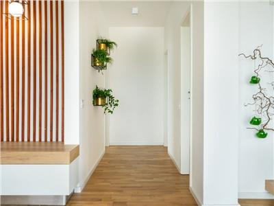 Penthouse 3 camere, S 100 mp + 90 mp terasa, Buna Ziua.