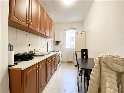 Apartament 3 camere, 2 bai, mobilat, bloc nou, str. Eremia Grigorescu.