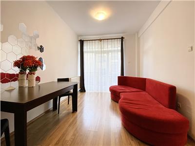 Apartament 3 camere, 2 bai, mobilat, bloc nou, str. Eremia Grigorescu.