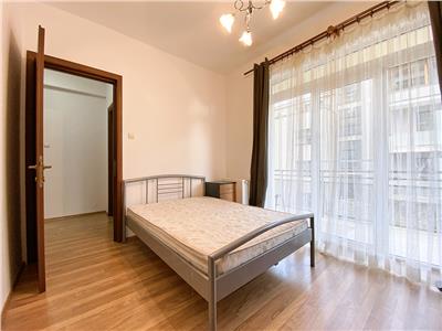 Apartament 3 camere, 2 bai, mobilat, bloc nou, str. Eremia Grigorescu.