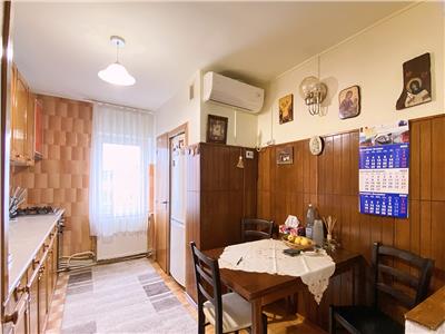 Apartament 3 camere decomandat, S63mp+2 balcoane, Bd. N.Titulescu