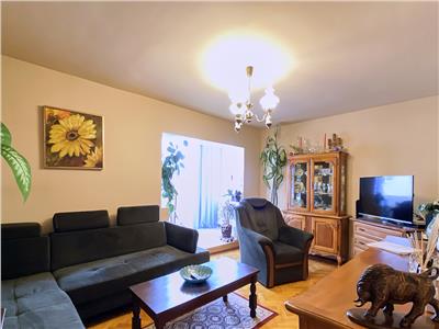 Apartament 3 camere decomandat, S-63mp+2 balcoane, Bd. N.Titulescu