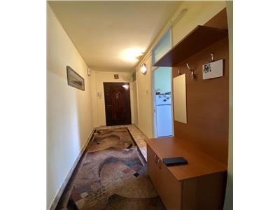 Apartament 2 camere, decomandat, mobilat, utilat, str. Lunii.