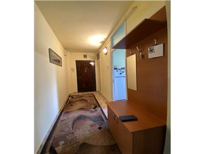 Apartament 2 camere, decomandat, mobilat, utilat, str. Lunii.