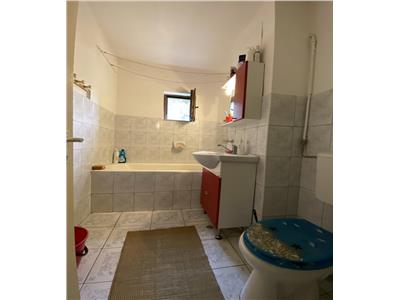 Apartament 2 camere, decomandat, mobilat, utilat, str. Lunii.