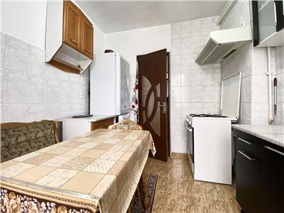 Apartament 3 camere, decomandat, mobilat, utilat, Gheorghieni.