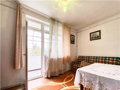 Apartament 3 camere, decomandat, mobilat, utilat, Gheorghieni.