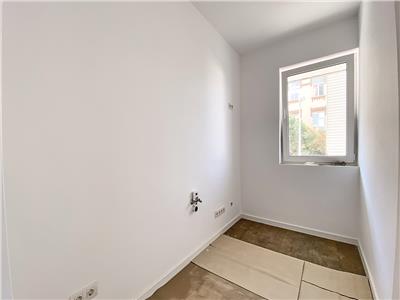 Apartament 3 camere finisat, bloc nou, Record Park, Centru