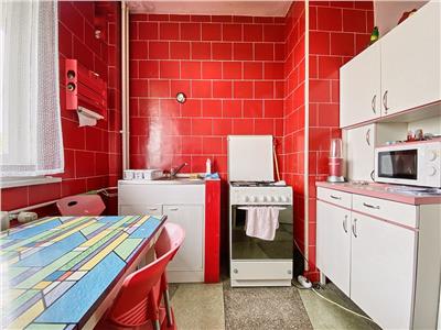 Apartament 2 camere, semidecomandat, mobilat, utilat, Gheorghieni.