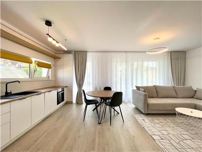 Apartament 2 camere, LUX, mobilat, zona Golden Tulip.