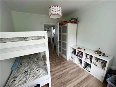 Apartament 3 camere, decomandat, mobilat, utilat, Gheorghieni.