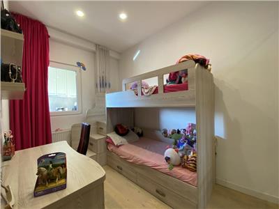 Apartament 3 camere, decomandat,  mobilat, utilat, Mărăști.