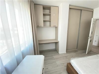 Apartament 3 camere, LUX, etaj intermediar, zona Garii.