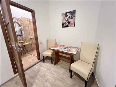 Apartament 2 camere, decomandat, mobilat, Ultracentral.