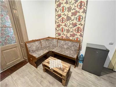 Apartament 2 camere, decomandat, mobilat, Ultracentral.