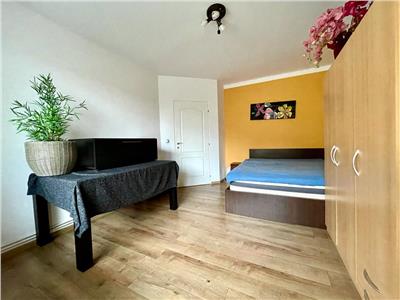 Apartament 2 camere, decomandat, mobilat, utilat, Ultracentral.