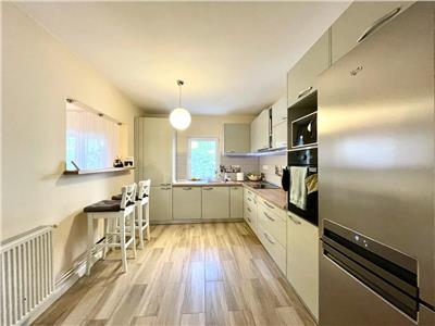 Apartament 3 camere, S- 65 mp , mobilat, utilat, Semicentral.