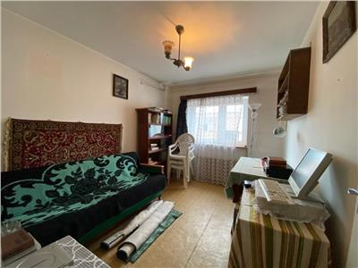 Apartament 3 camere, decomandat, S 64 mp + balcon, Gheorghieni.