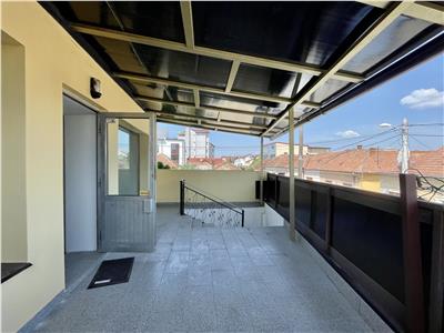 Casa 5 camere, S 200 mp + terasa, Semicentral.