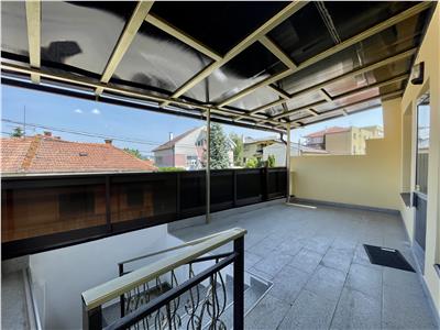 Casa 5 camere, S 200 mp + terasa, Semicentral.