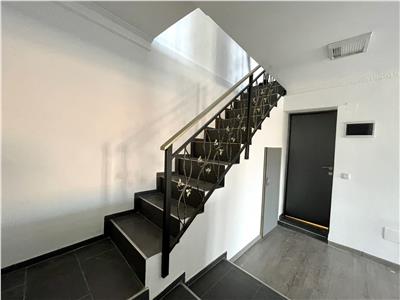 Casa 5 camere, S 200 mp + terasa, Semicentral.