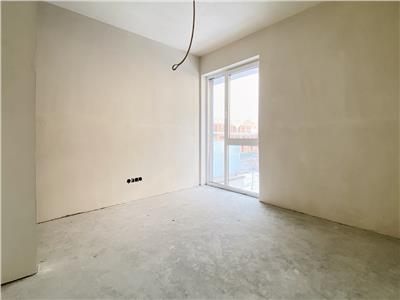 Apartament 3 camere Decomandat, S75mp+4 mp terasa, bloc nou