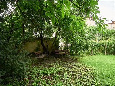 Apartament 5 camere, S158mp.+gradina 270mp., Andrei Muresanu