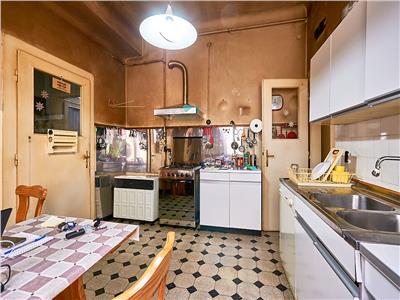 Apartament 5 camere, S158mp.+gradina 270mp., Andrei Muresanu