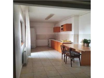 Apartament 3 camere, S- 84 mp, mobilat, Semicentral.