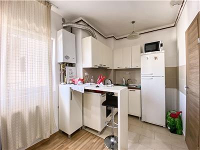 Apartament 2 camere, semidecomandat, mobilat, utilat, Zorilor.