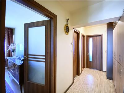 Apartament 3 camere, S74mp + 5mp balcon, Piata Marasti, Telekom