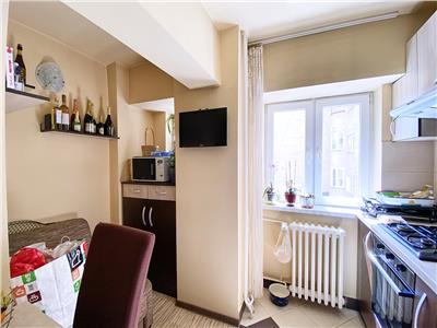 Apartament 3 camere, S74mp + 5mp balcon, Piata Marasti, Telekom