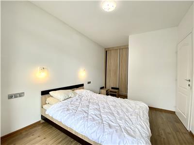 Duplex 5 camere, S 120 mp + 250 mp grădina, zona Iulius.