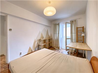 Apartament 3 camere decomandat, etaj 3/8, str. Dorobantilor