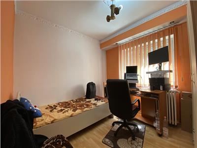 Apartament 3 camere, decomandat, S 67 mp + balcon, Manastur.