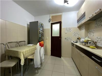 Apartament 3 camere, decomandat, S 67 mp + balcon, Manastur.