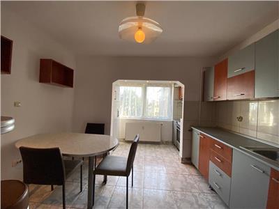 Apartament 2 camere, S 50 mp + 2 balcoane, decomandat, Zorilor.