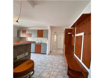 Apartament 2 camere, S 50 mp + 2 balcoane, decomandat, Zorilor.