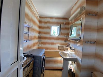 Apartament 2 camere, S 50 mp + 2 balcoane, decomandat, Zorilor.