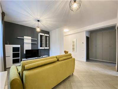 Apartament 3 camere, 2 bai, bloc nou, mobilat, etaj 1/2, Europa