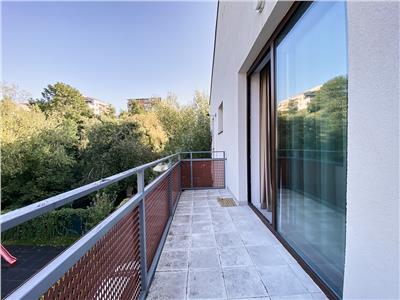 Apartament 3 camere, 2 bai, bloc nou, mobilat, etaj 1/2, Europa
