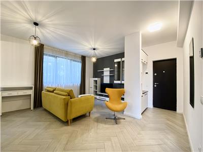 Apartament 3 camere, 2 bai, bloc nou, mobilat, etaj 1/2, Europa