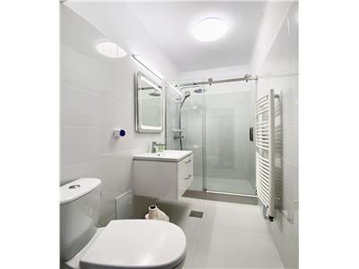 Apartament 2 camere în vila, recent renovat, zona Parcul Central.