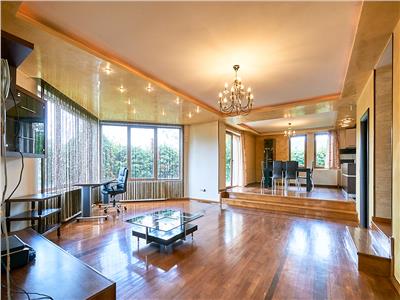 Casa individuala cu 7 camere, S-209mp+1200 teren, Floresti