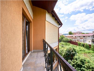 Casa individuala cu 7 camere, S209mp+1200 teren, Floresti