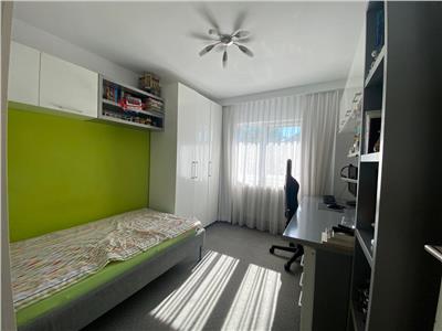Apartament 3 camere, decomandat, mobilat, utilat, Louis Pasteur.