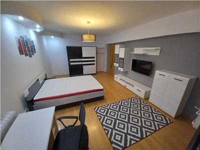 Apartament 2 camere, decomandat, mobilat, zona Semicentrala.