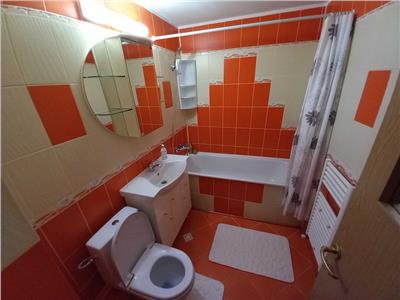 Apartament 2 camere, decomandat, mobilat, zona Semicentrala.