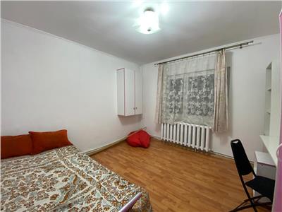 Apartament 3 camere, S 65 mp, decomandat, mobilat, Titulescu.