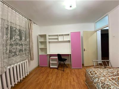 Apartament 3 camere, S 65 mp, decomandat, mobilat, Titulescu.